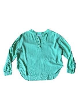 Electric & Rose Small Green Top V Neck Loose Fit Rayon Linen